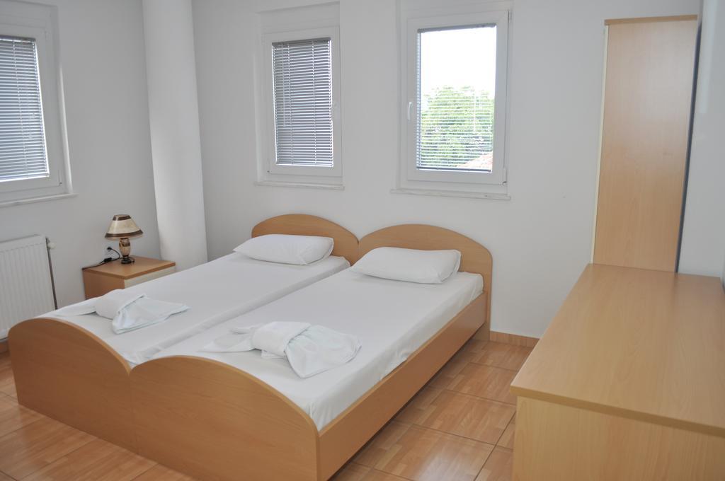 Guest House Miranda Ohrid Extérieur photo