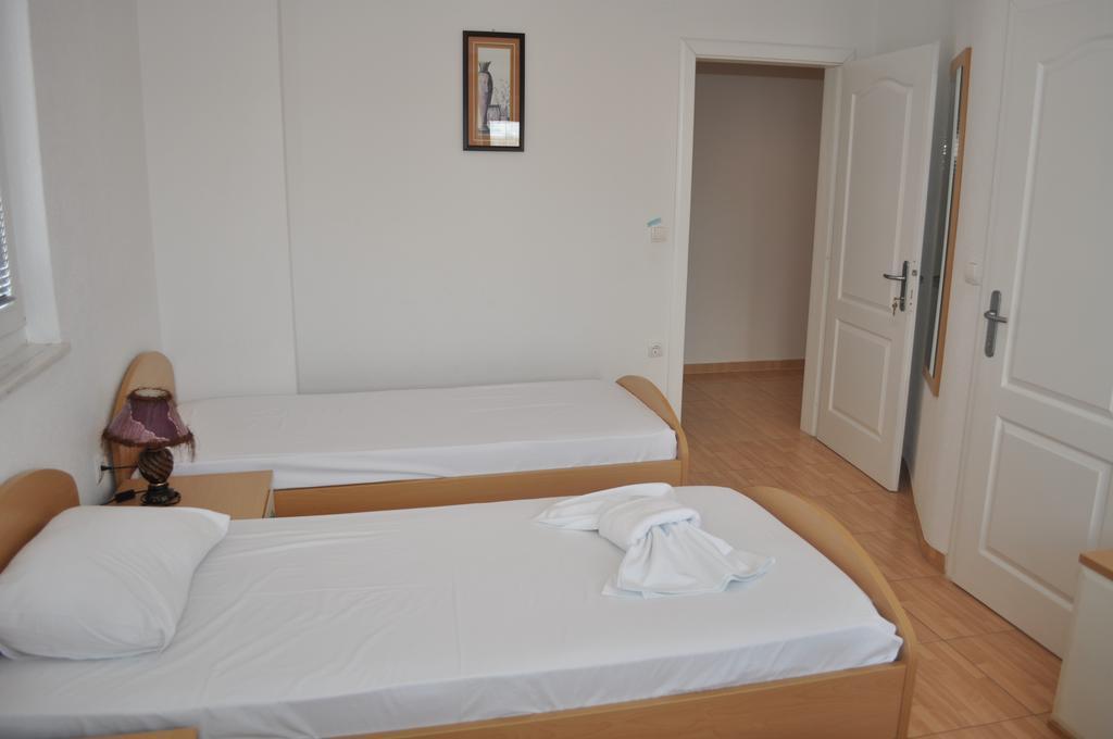 Guest House Miranda Ohrid Extérieur photo